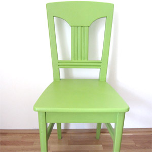 hellgrüner Stuhl shabby